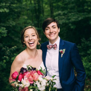 Anna and Ellen, A Charming Country Wedding