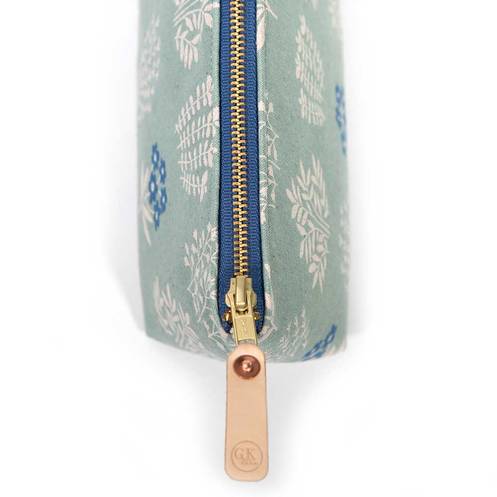 General Knot & Co. Handbags, Wallets & Cases One Size / Multi Green Park Travel Clutch