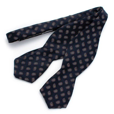 General Knot & Co. Self-Tied Diamond Point Bow 2.5" at widest 2.5" W- adjustable band 13.5" - 18.5" / Navy Navy Silk Paisley Bow