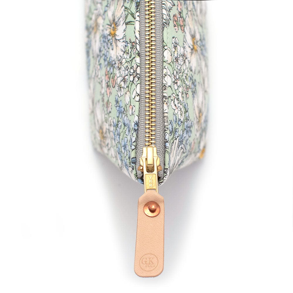 General Knot & Co. Apparel & Accessories One Size / Multi Meadow Flower Travel Clutch